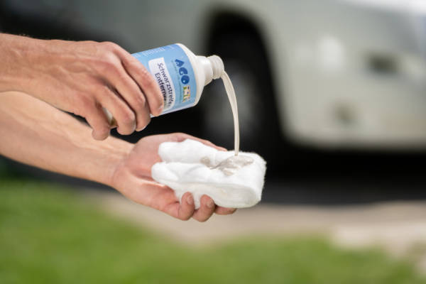 AGO Kraft Schwarzstreifen-Entferner Anwendung Schritt 6