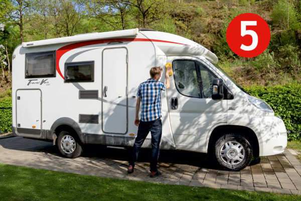 AGO Kraft Camping - Anwendung beim Wohnmobil 6 Meter